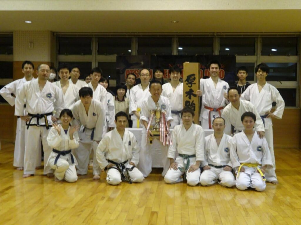 成年部の練習風景